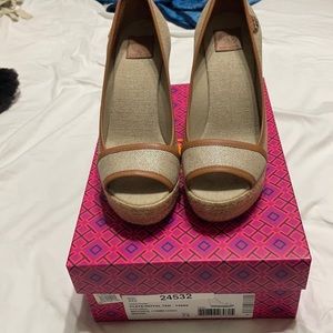 Tory Burch Plata/Royal Tan Majorca Wedge